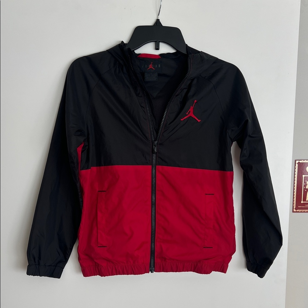 Jordan Kid’s Windbreaker in Black and Red